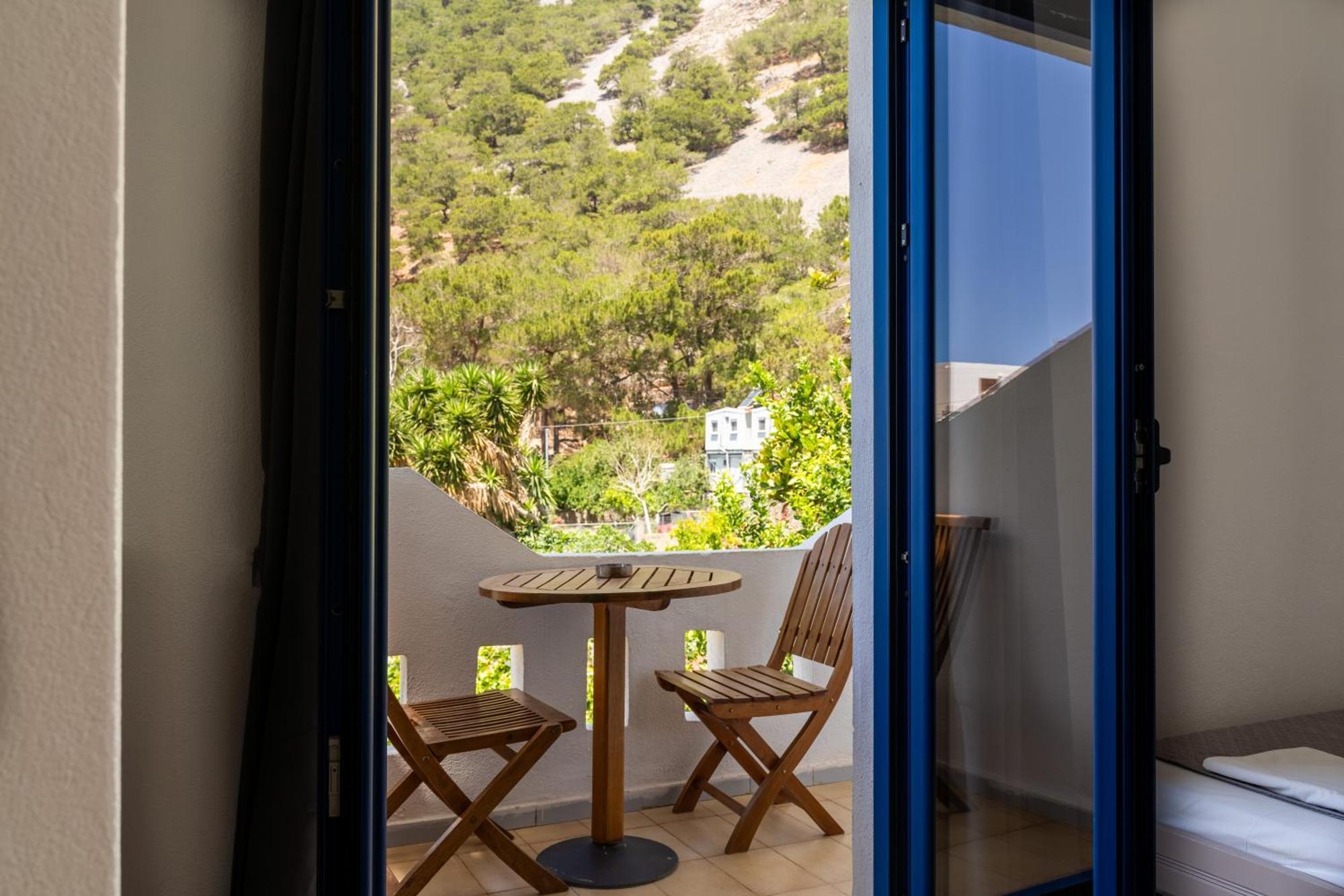 Giannis Rooms Agia Ruméli Exterior foto