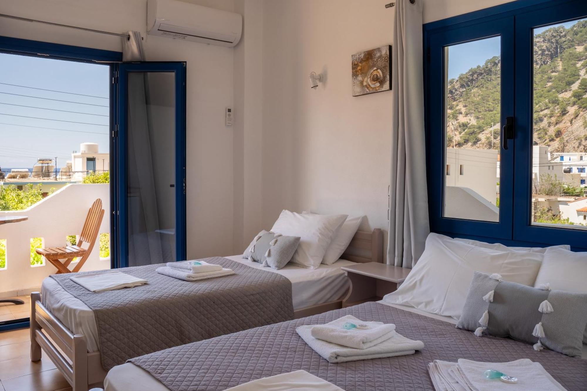 Giannis Rooms Agia Ruméli Exterior foto